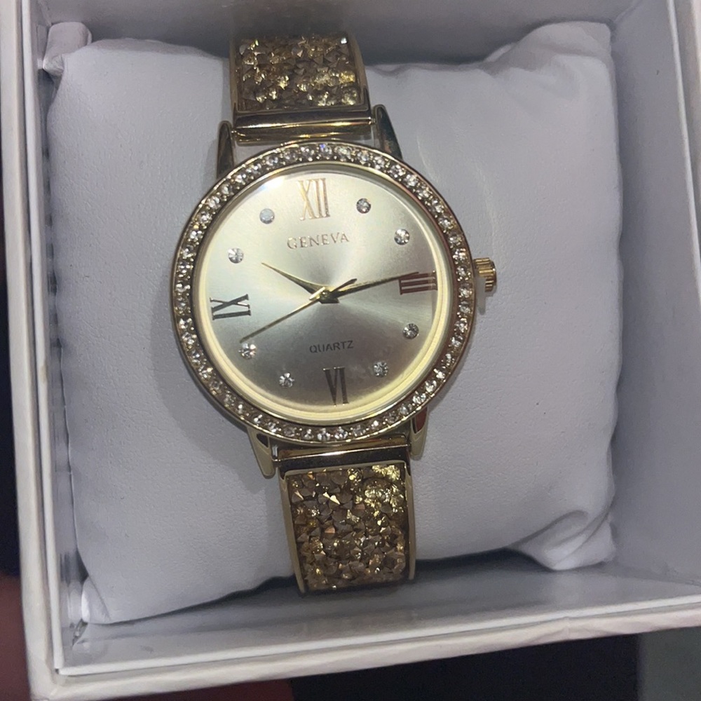 Brand new gold shimmer watch 🤩